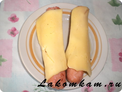 Закуска Сосиски в сырной шубке