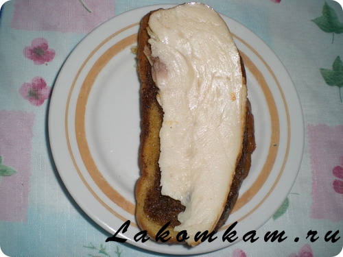Бутерброды Тартинки с мясом курицы, помидором и сыром