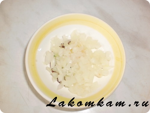 Закуска Крабовые палочки, фаршированные рисом и запечённые под сыром