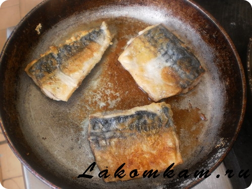 Блюдо из рыбы Рыба запечённая с грибами в сметанном соусе по-московски