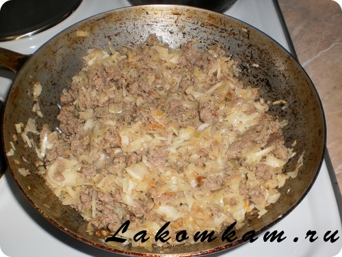Выпечка Пирог с капустой и фаршем