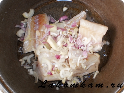Блюдо из рыбы Рыба в луковом манто