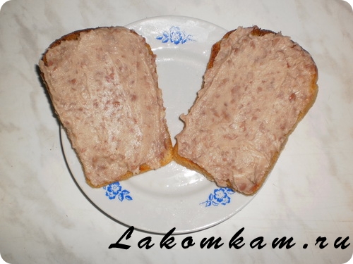 Бутерброд С паштетом из фасоли