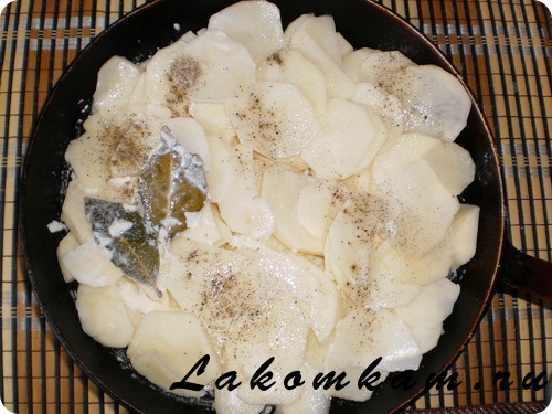 Блюдо из овощей Картофельно-луковая запеканка