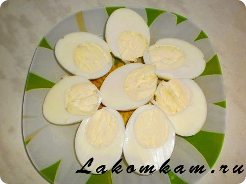 Фаршированные яйца семгой