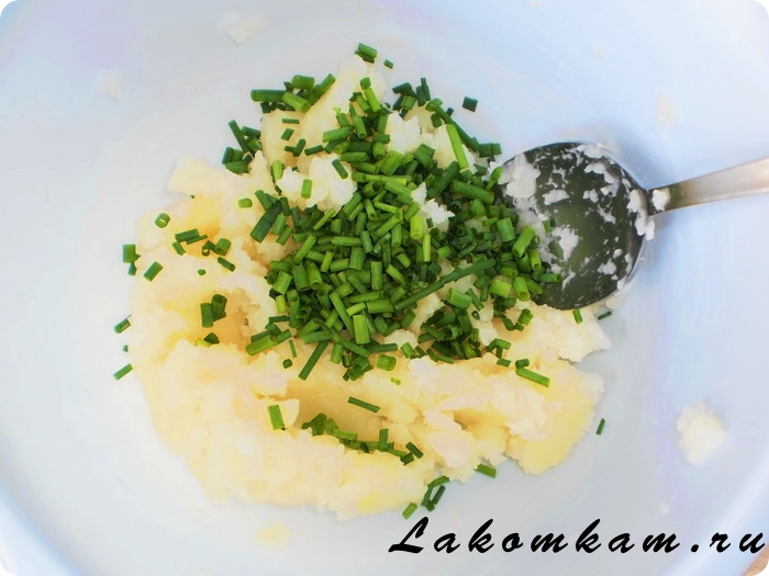 Картофельные лепешки с зеленым луком