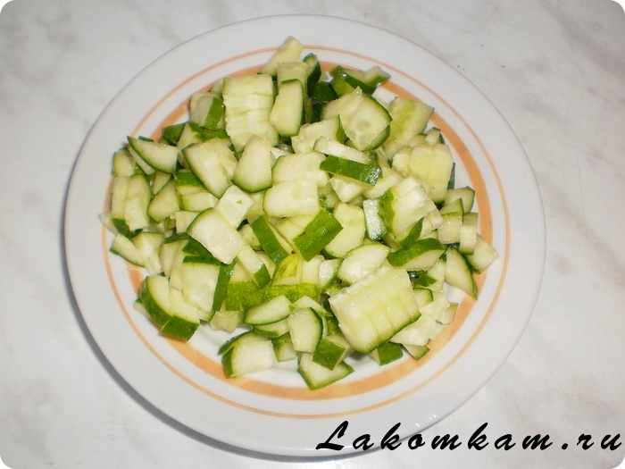 Салат из белокочанной капусты с редиской