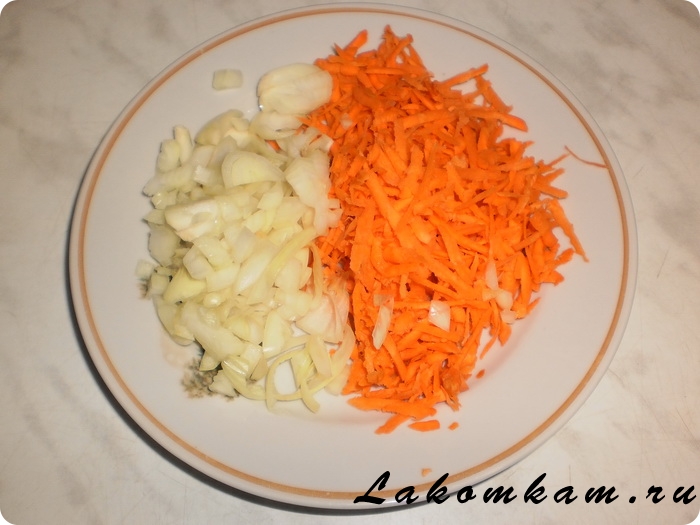 Котлеты из скумбрии с морковью и луком