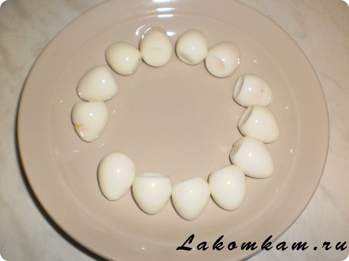 Картофельные крокеты с перепелиными яйцами