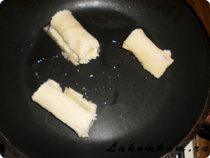 Тосты с сыром в виде трубочек