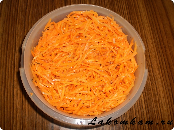 Салат с копченой курицей и морковью по-корейски