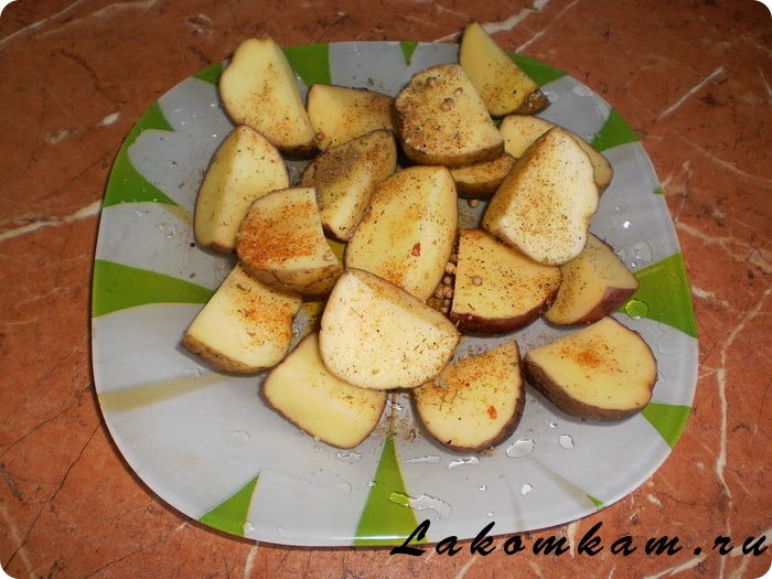 Картофель в мундире, запечённый в духовке