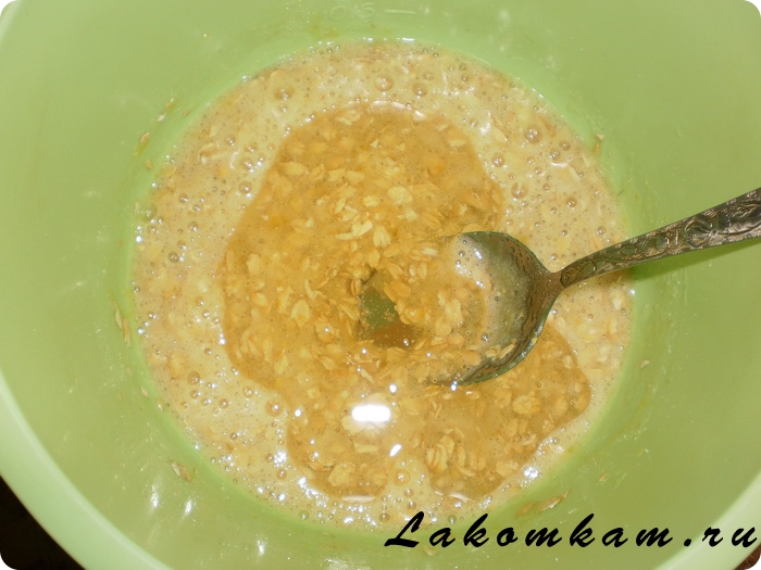 Овсяный пирог с изюмом Овсяный пирог с изюмом