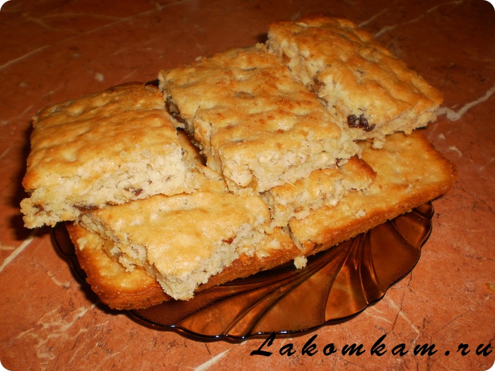 Овсяный пирог с изюмом Овсяный пирог с изюмом