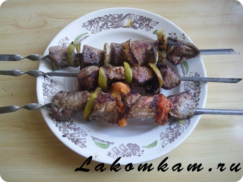 Блюдо из мяса Шашлык красивый