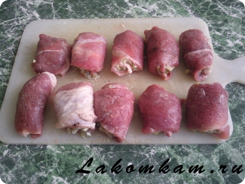 Блюдо из мяса Рулетики из свинины с кабачками