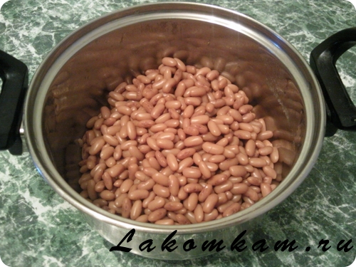 фасоль с беконом и чесноком