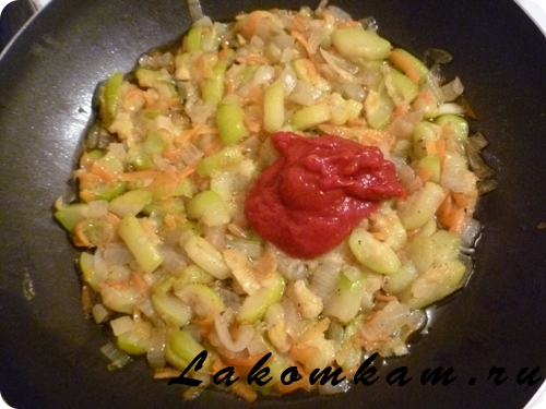 Блюдо из овощей Зимняя кабачковая икра