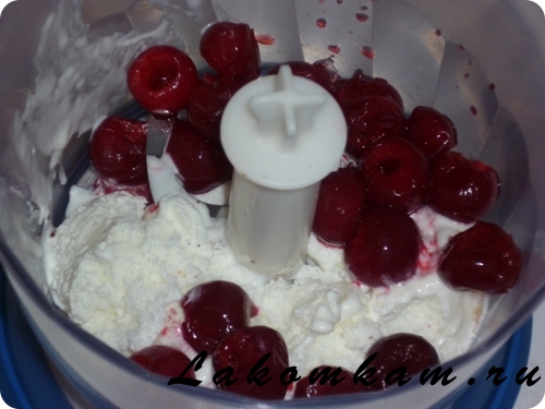 Десерт Вишневое мороженое с нотками корицы