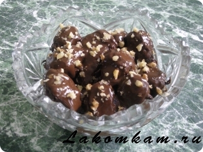 Десерт "Чернослив с орехами в шоколаде"